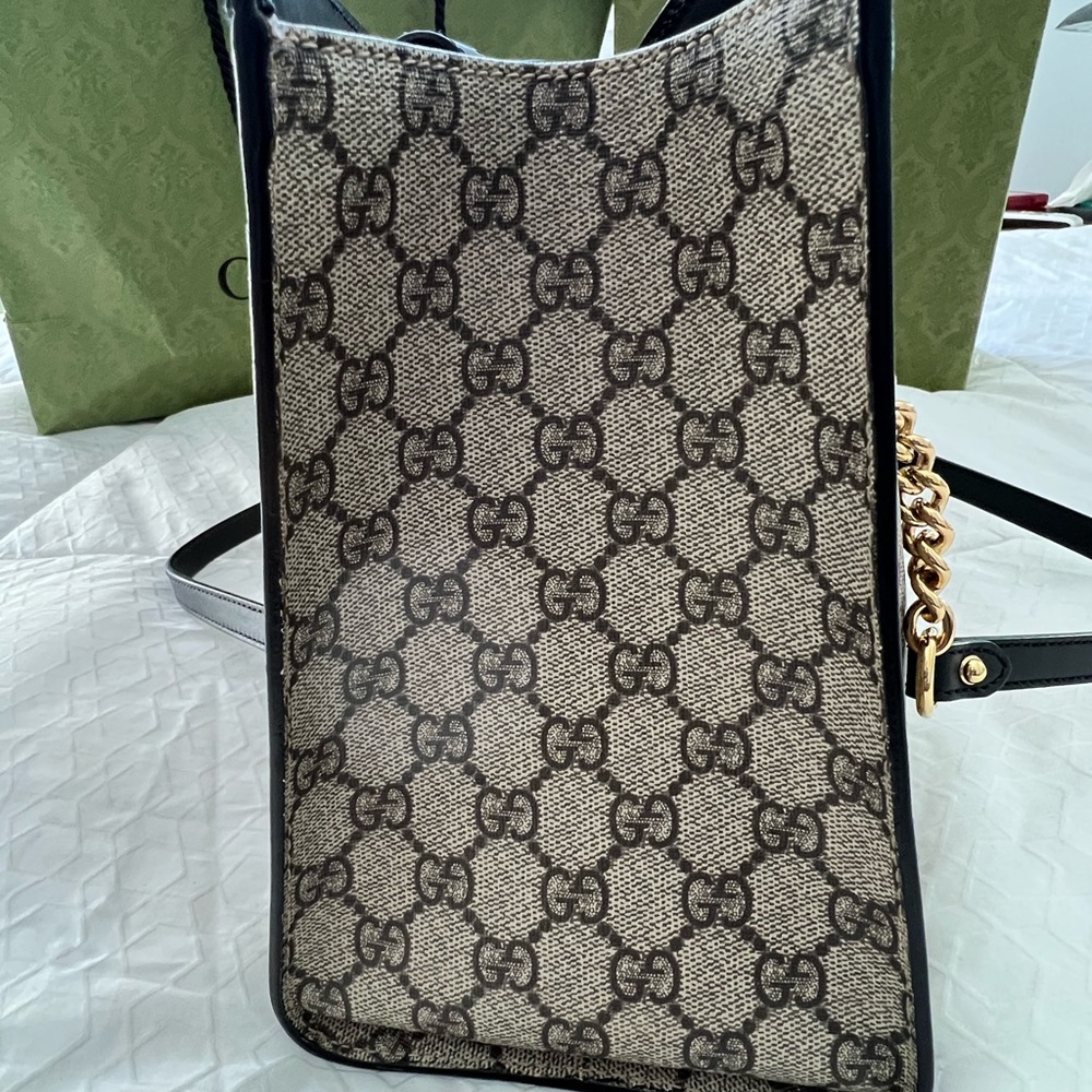 Gucci Padlock Medium Handbag Coated Canvas with Black Leather Trim + Box & Bag!! - Picture 5 of 9